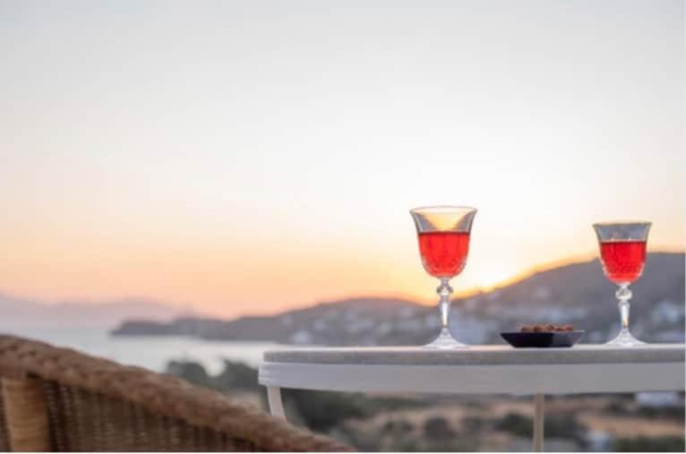 Escape To Your Own Oasis, SeaScape House Milopotas Exterior foto